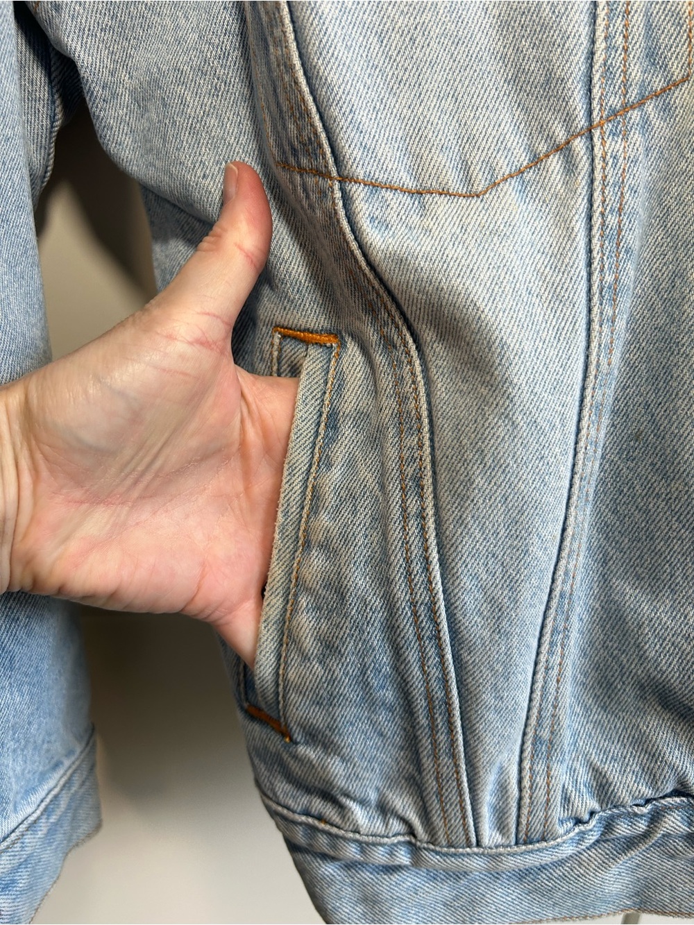 Vintage Y2K Jordache Light Blue Denim Jean Jacket size medium - Picture 4 of 12